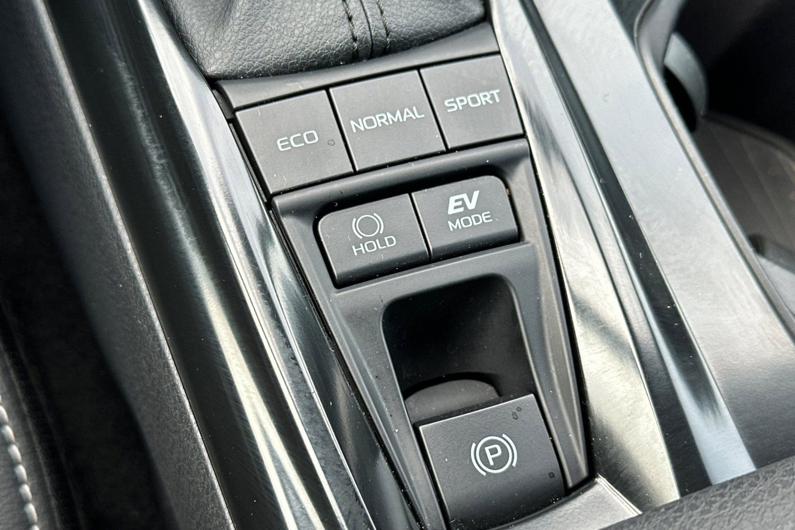 Certified 2025 Toyota Camry SE image 32