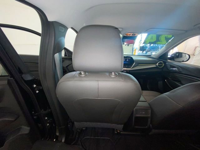 Used 2024 Chevrolet Trax LT w/ Driver Confidence Package FWD image 35