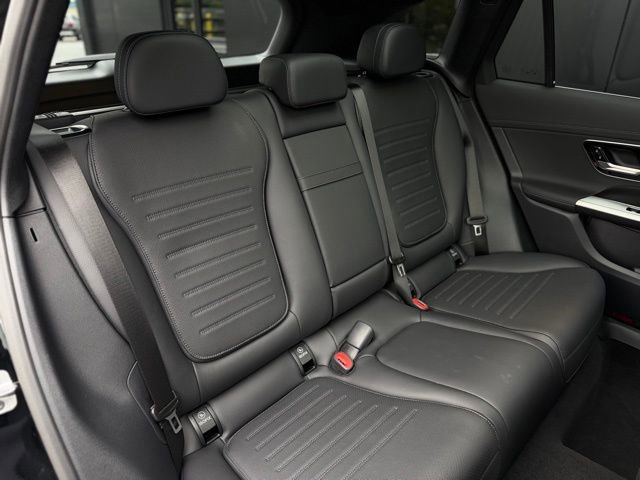 Used 2026 Mercedes-Benz GLC 300 4MATIC image 47