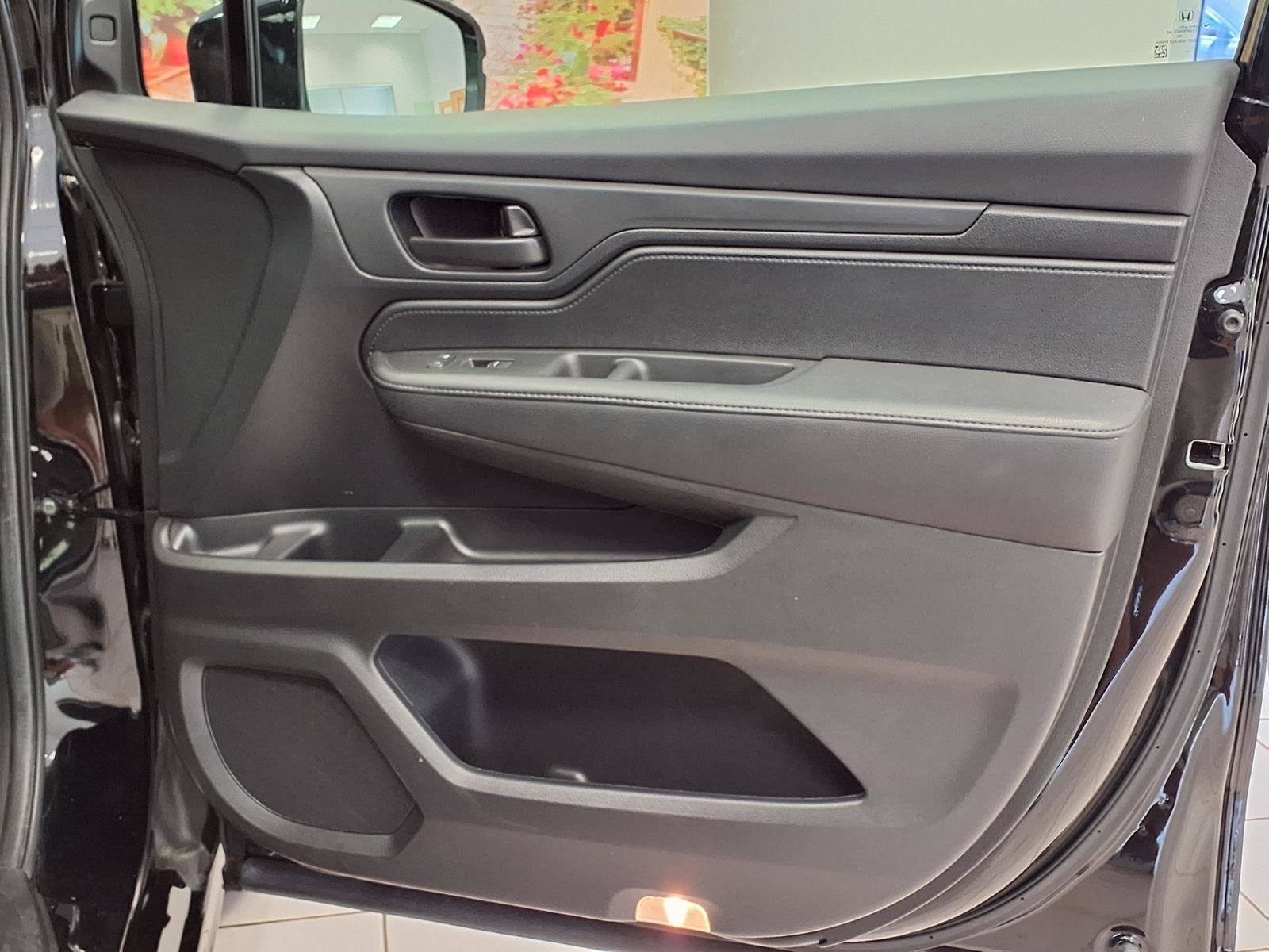 Used 2025 Honda Odyssey Sport-L image 10