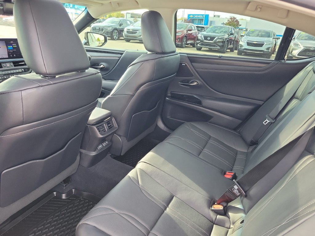 Used 2022 Lexus ES 350 Ultra Luxury FWD image 29