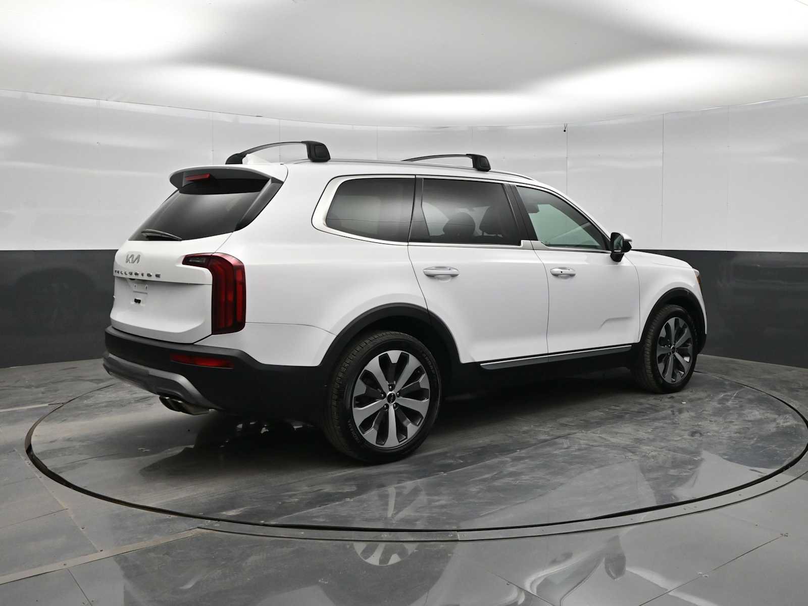 Used 2022 Kia Telluride S AWD/4WD image 7