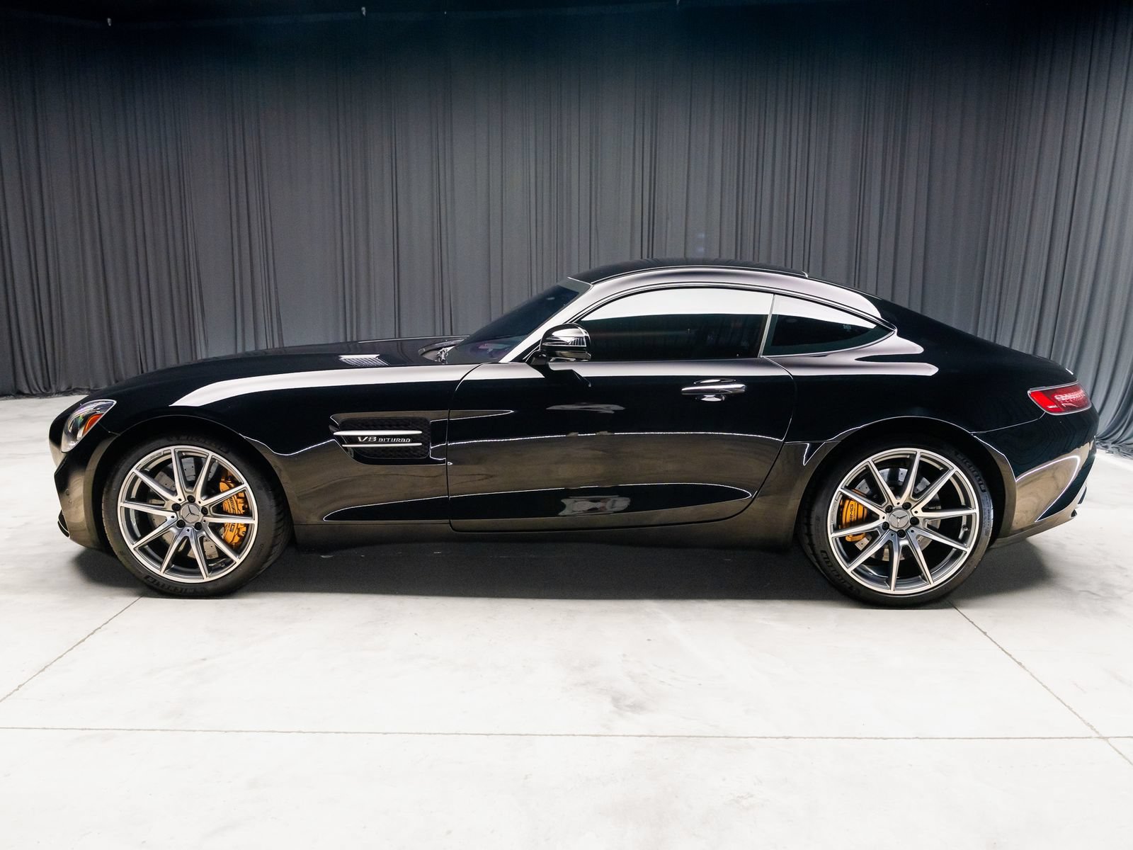 Used 2016 Mercedes-Benz AMG GT S image 16