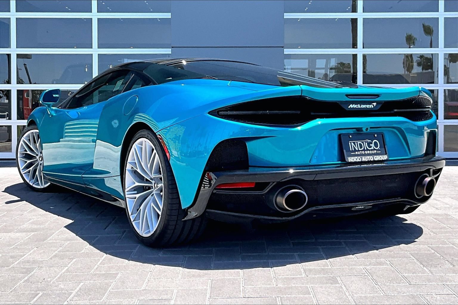 Used 2021 McLaren GT RWD image 11