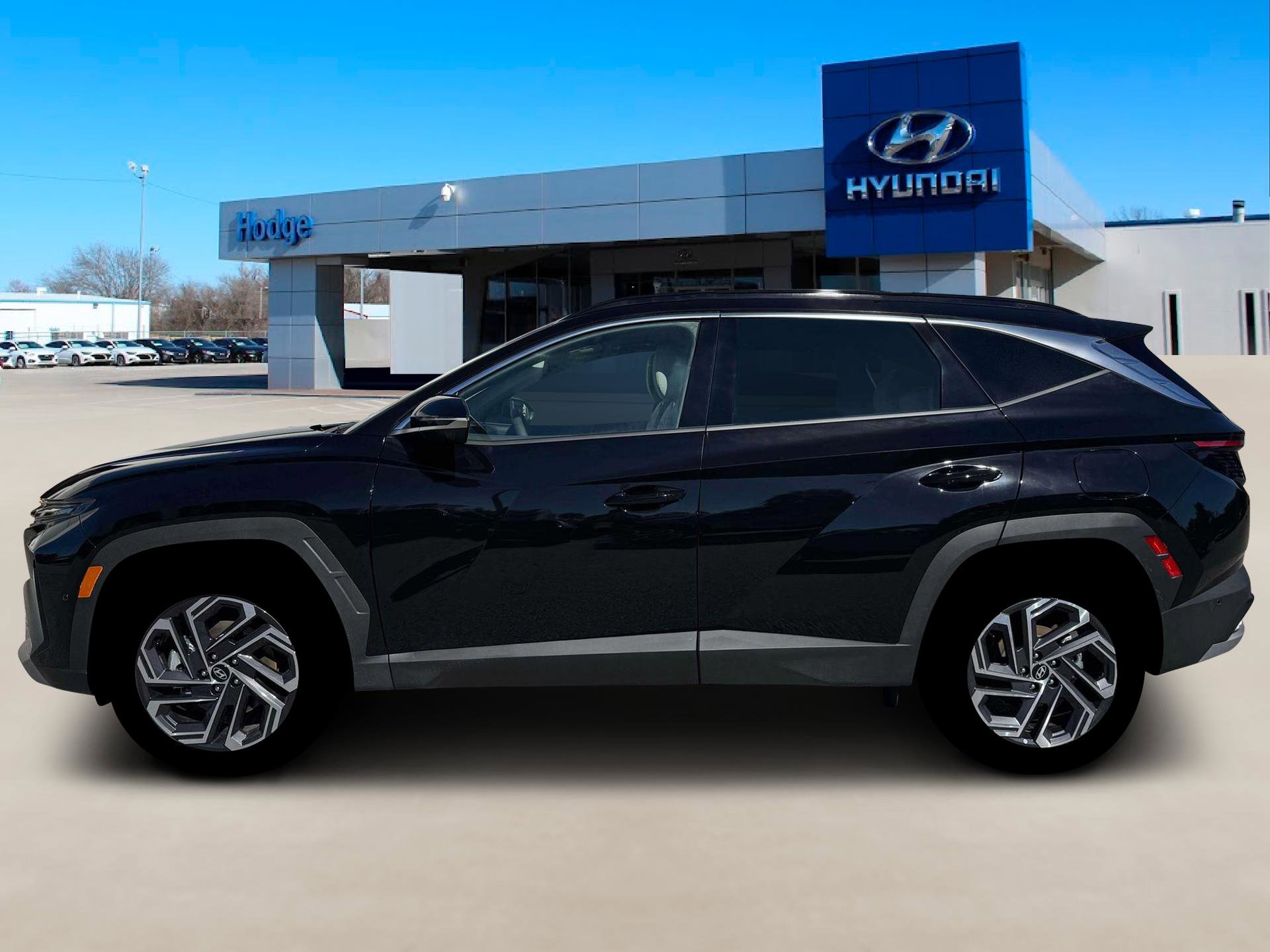 New 2026 Hyundai Tucson Limited AWD/4WD image 3