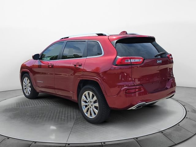 Used 2017 Jeep Cherokee Overland w/ Technology Group FWD image 3