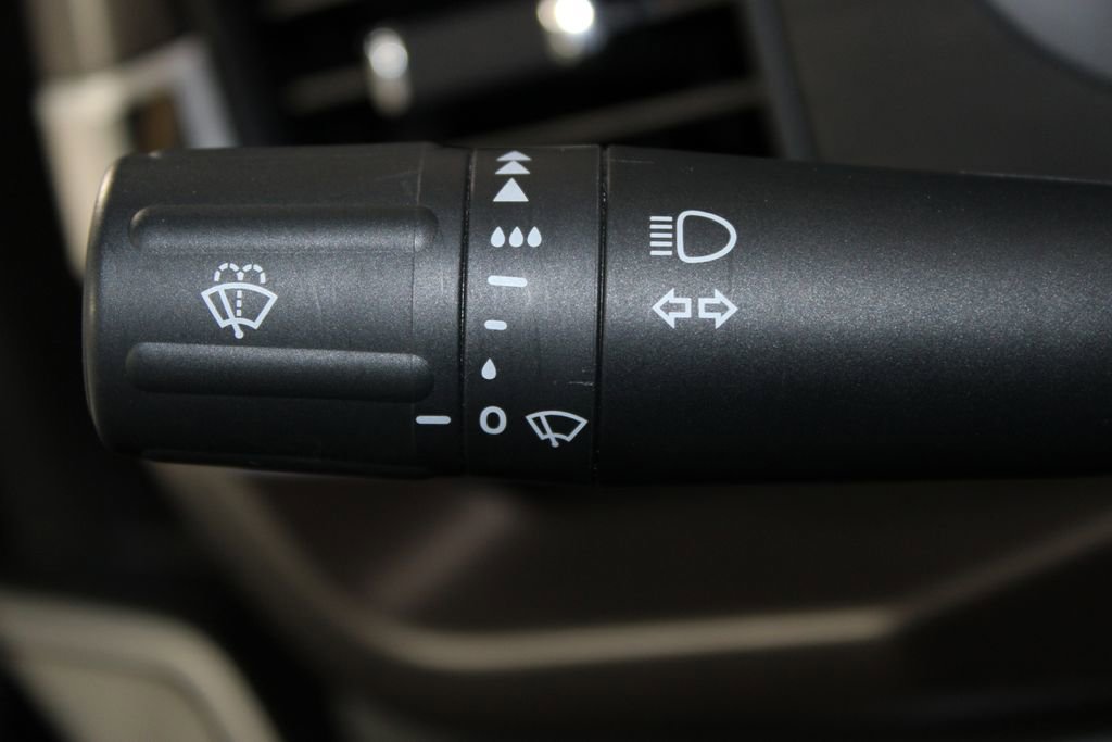 Used 2025 Ford F150 XLT w/ Equipment Group 301A Standard AWD/4WD image 40