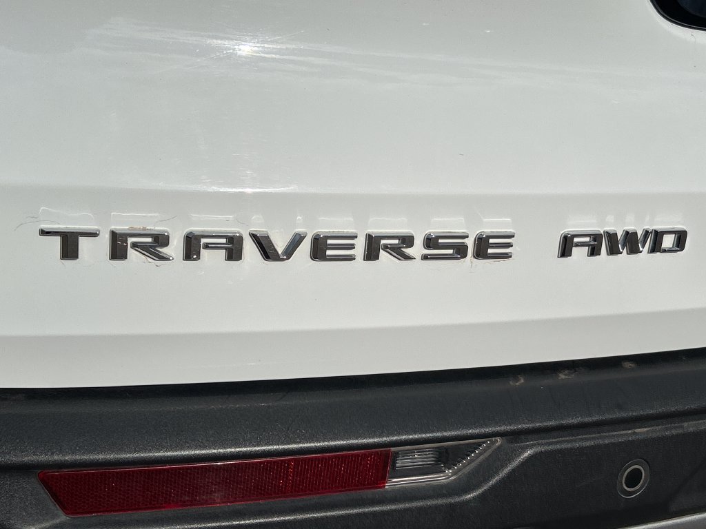 Used 2025 Chevrolet Traverse LT AWD/4WD image 27