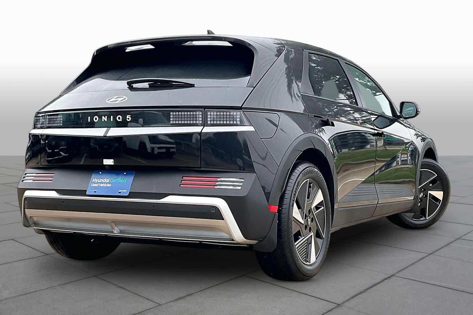 Certified 2026 Hyundai Ioniq 5 SEL RWD image 12