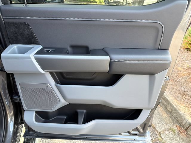 New 2026 Ford F250 XLT w/ XLT Premium Package AWD/4WD image 17