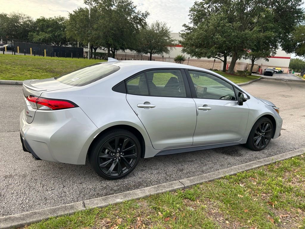 Used 2024 Toyota Corolla SE FWD image 6