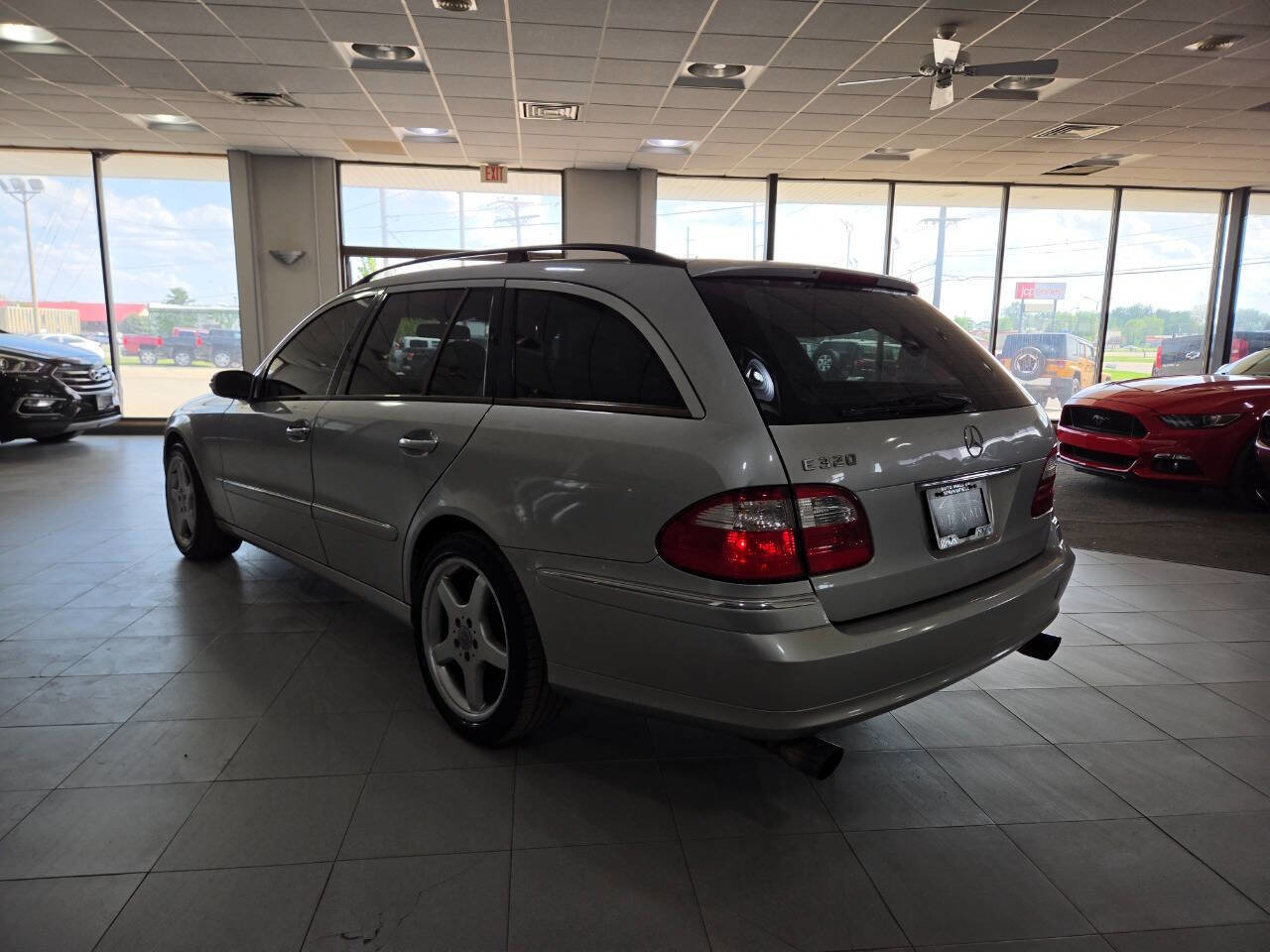 Used 2004 Mercedes-Benz E 320 Wagon image 5