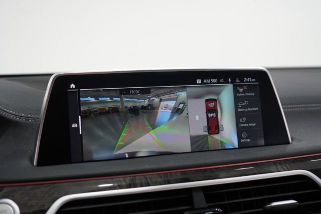 Used 2021 BMW 740i xDrive w/ M Sport Package image 26