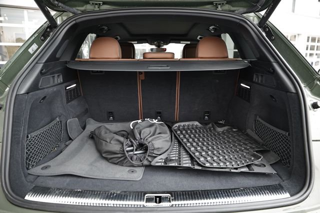 Used 2023 Audi Q5 e Premium Plus image 30