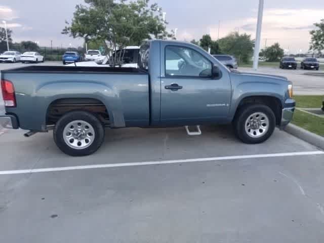 Used 2007 GMC Sierra 1500 W/T w/ SL Package RWD image 2