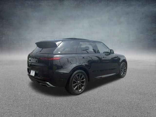 Used 2024 Land Rover Range Rover Sport Dynamic SE AWD/4WD image 4