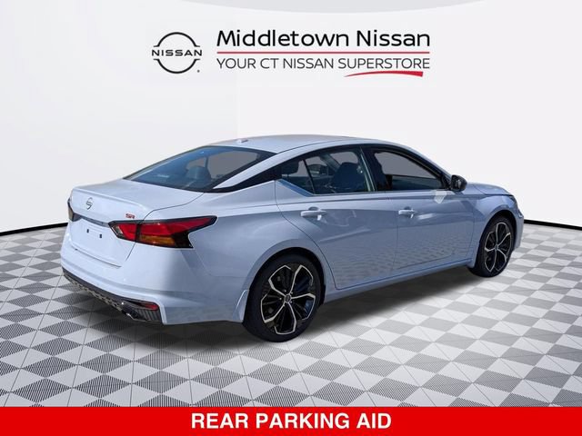 New 2025 Nissan Altima 2.5 SR w/ SR Premium Package FWD image 4