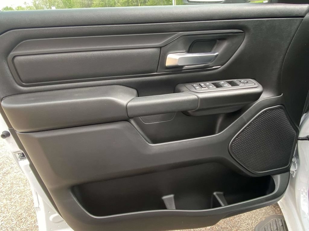 New 2026 RAM 1500 Express AWD/4WD image 14