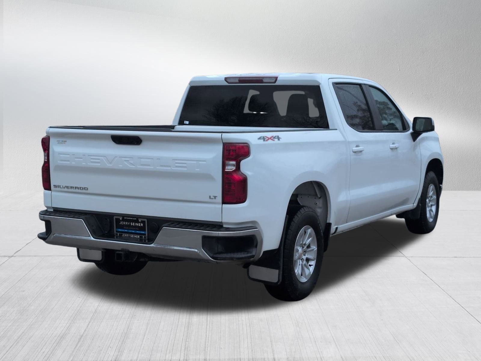 Used 2025 Chevrolet Silverado 1500 LT w/ Work Truck Package image 6