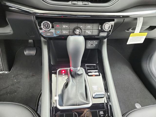 New 2026 Jeep Compass Latitude AWD/4WD image 17