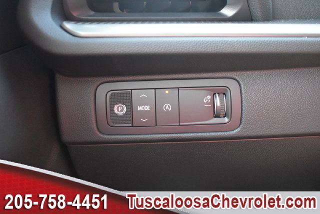 New 2027 Chevrolet Traverse LT w/ Driver Confidence Package FWD image 36