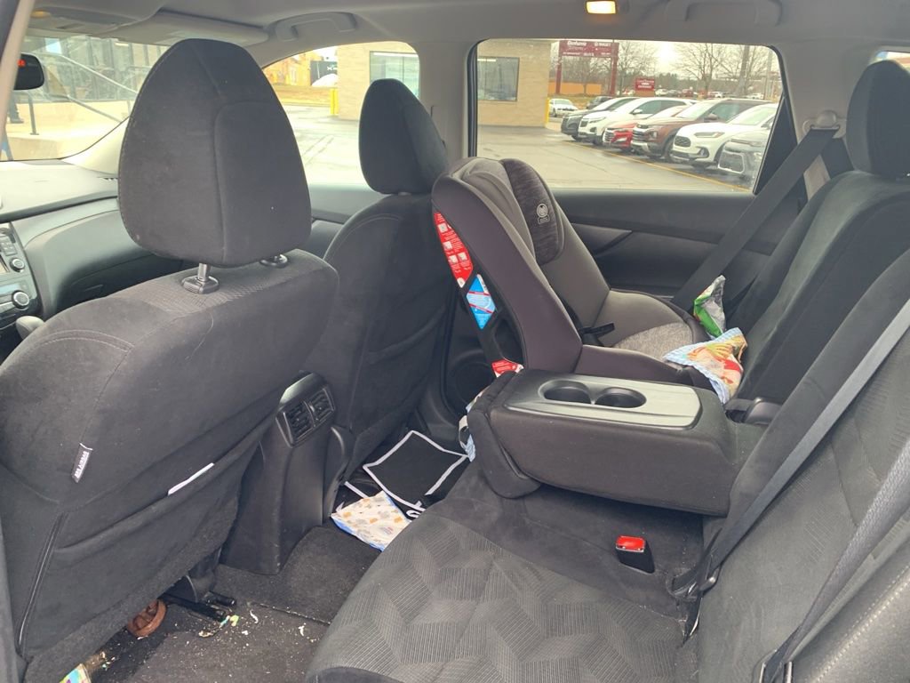 Used 2016 Nissan Rogue SV w/ SV Premium Package image 10