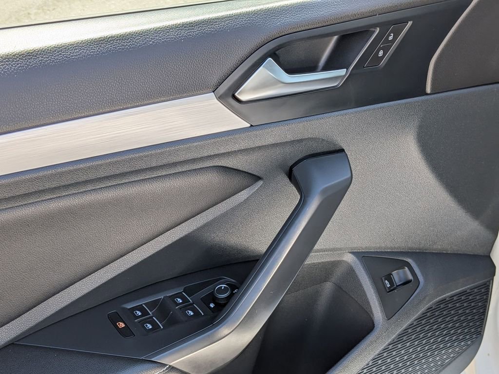 Used 2025 Volkswagen Jetta S image 13