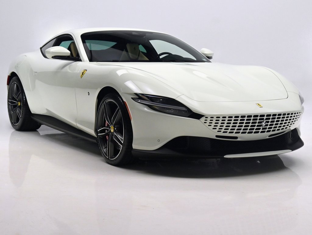 Used 2024 Ferrari Roma image 3