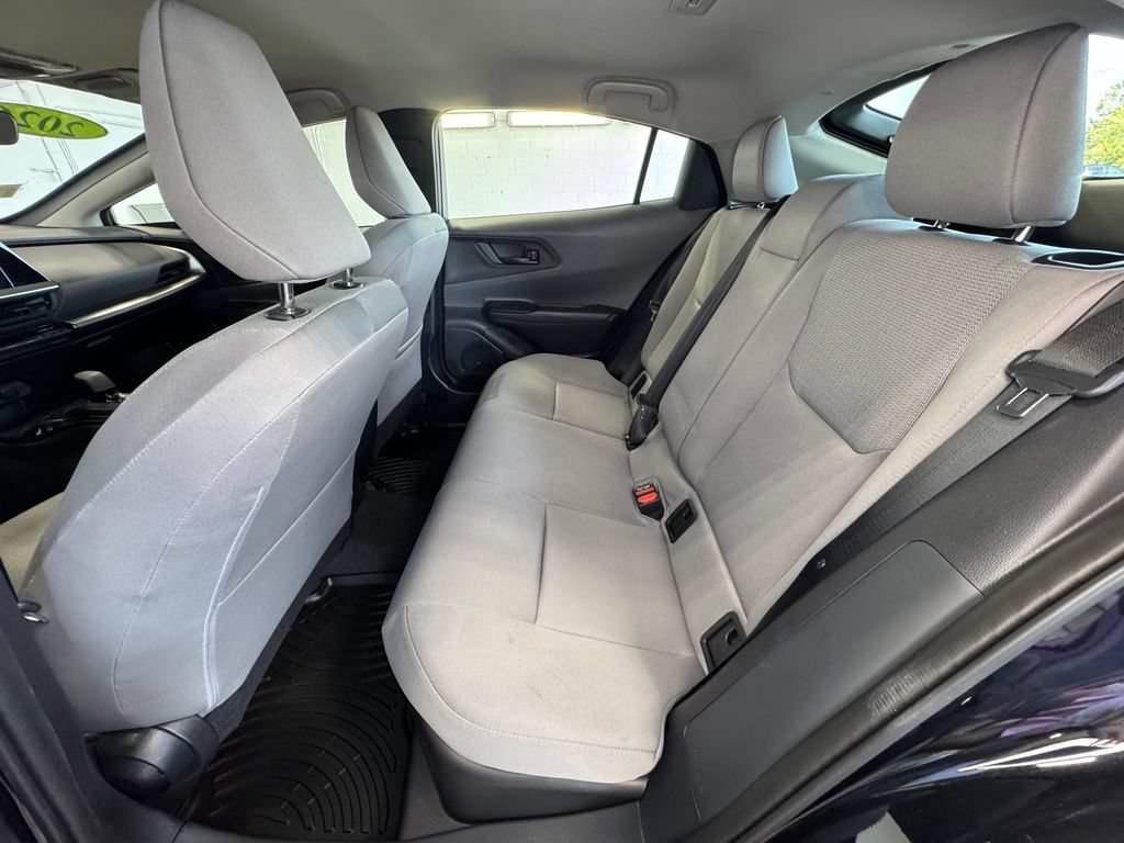 Used 2026 Toyota Prius LE AWD/4WD image 20