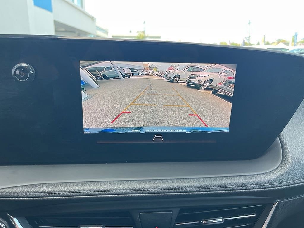 Used 2024 Buick Encore GX Sport Touring FWD image 30