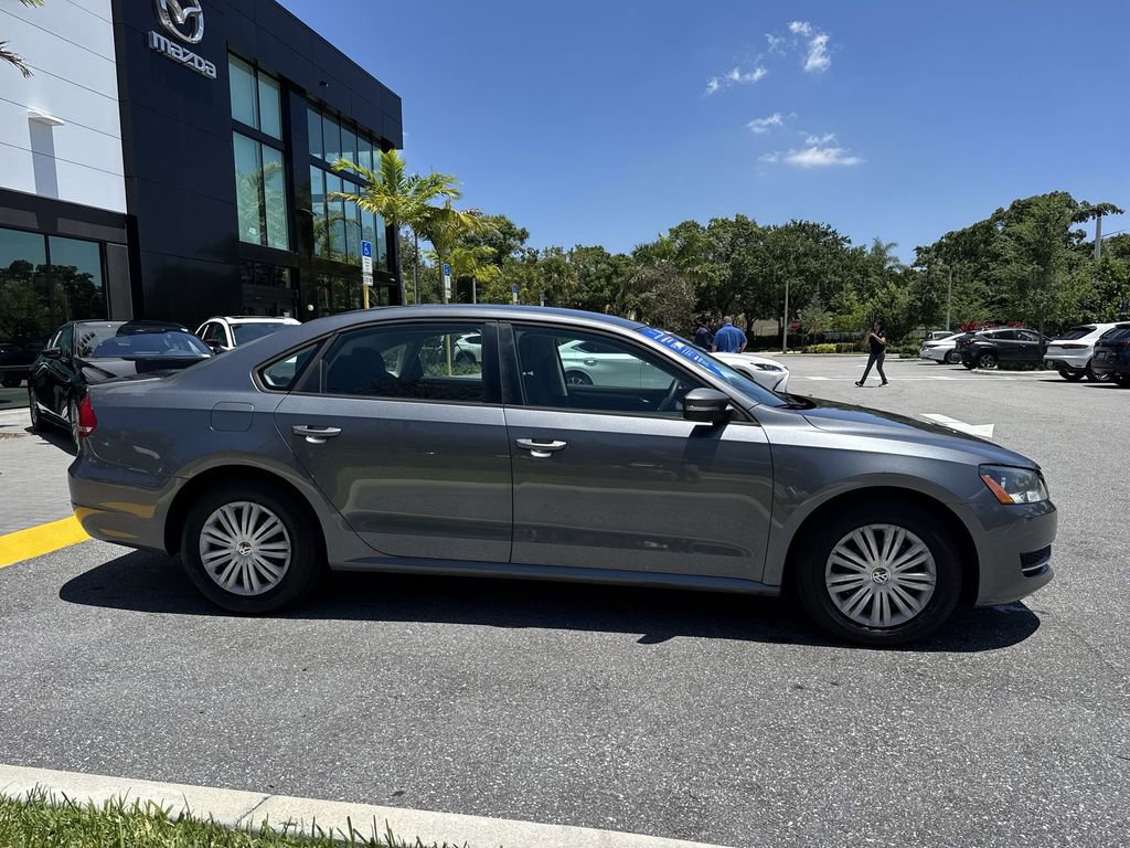 Used 2014 Volkswagen Passat 2.5 S FWD image 5