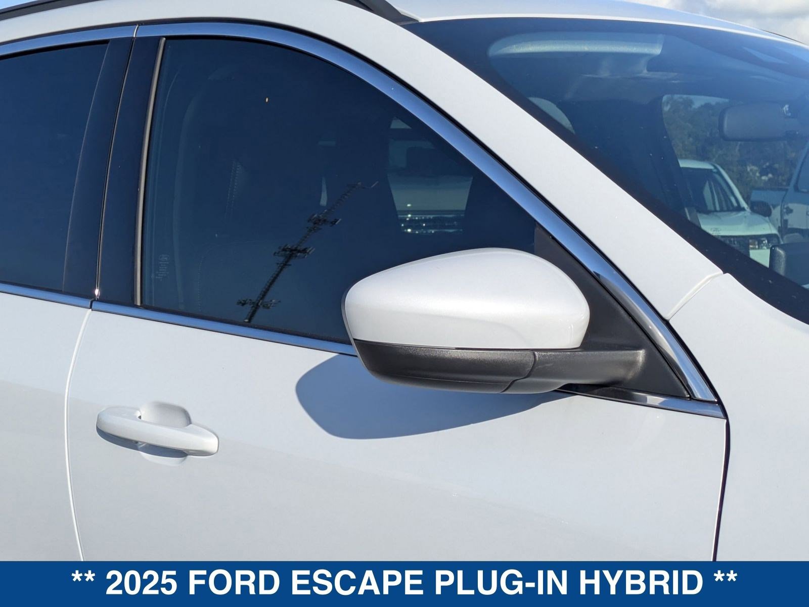 New 2025 Ford Escape SE image 11