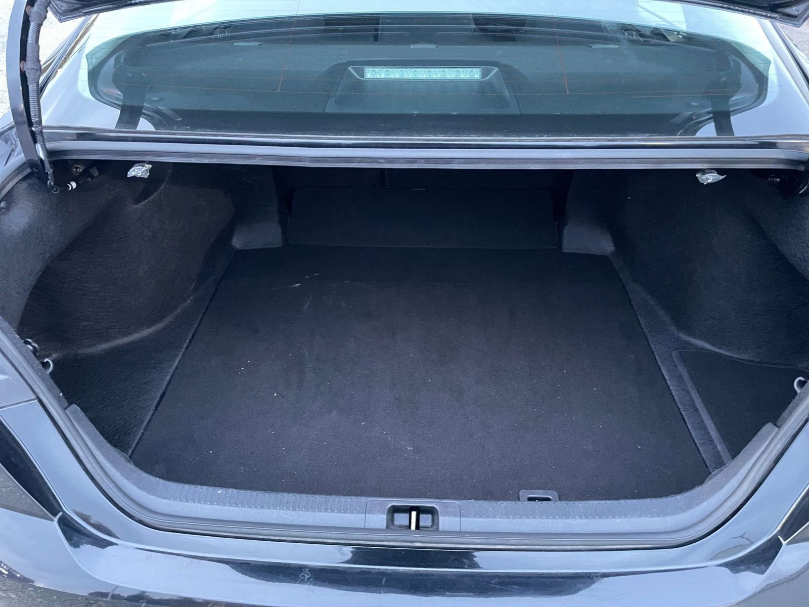 Used 2025 Toyota Camry LE image 30