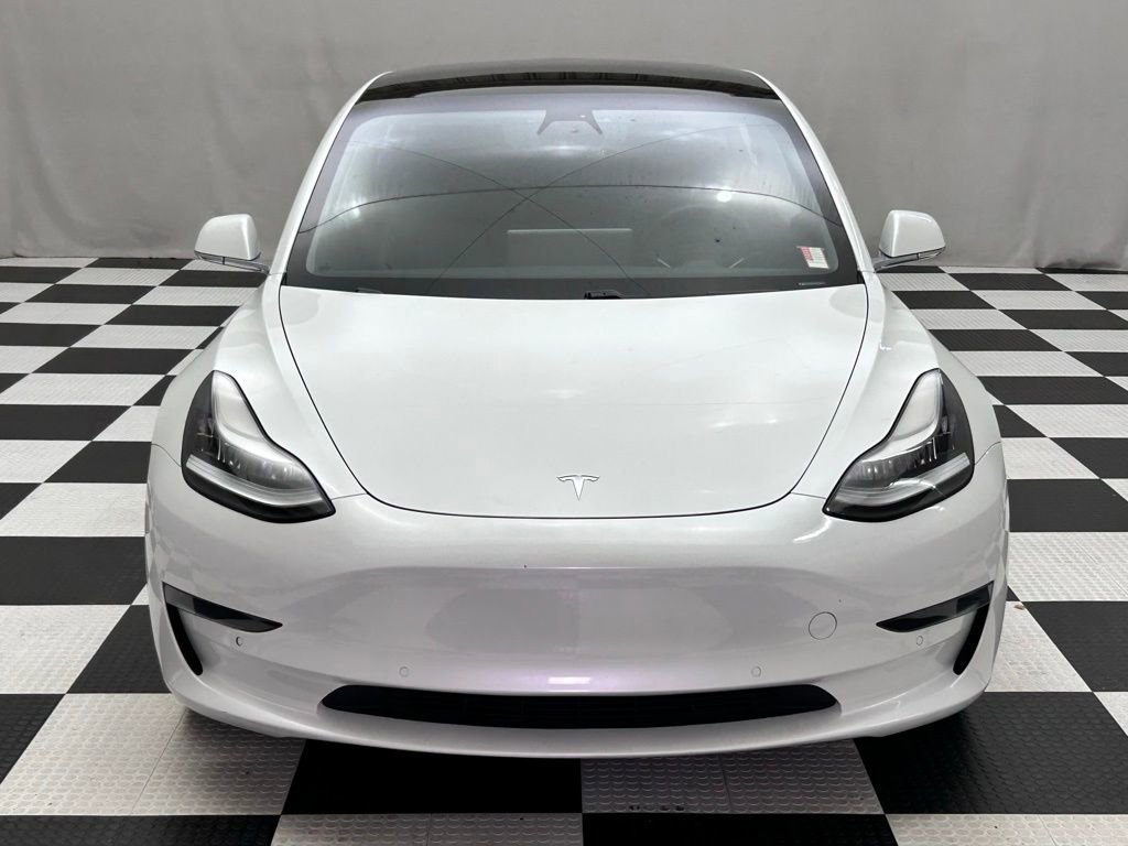 Used 2020 Tesla Model 3 Standard Range Plus image 3