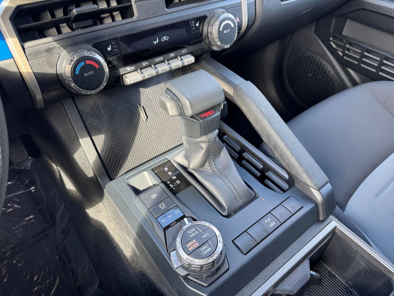 Used 2025 Toyota Tacoma SR image 36