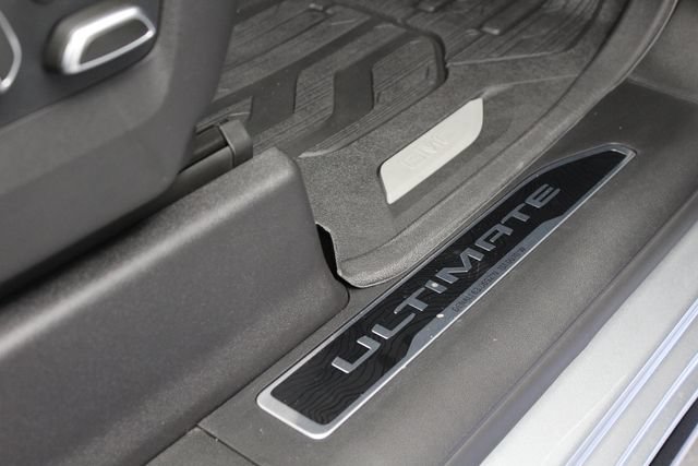 New 2026 GMC Sierra 2500 Denali Ultimate w/ LPO, Black Badging Package AWD/4WD image 24