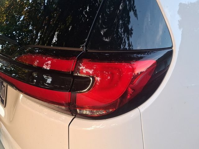 Used 2025 Chrysler Pacifica Select FWD image 8
