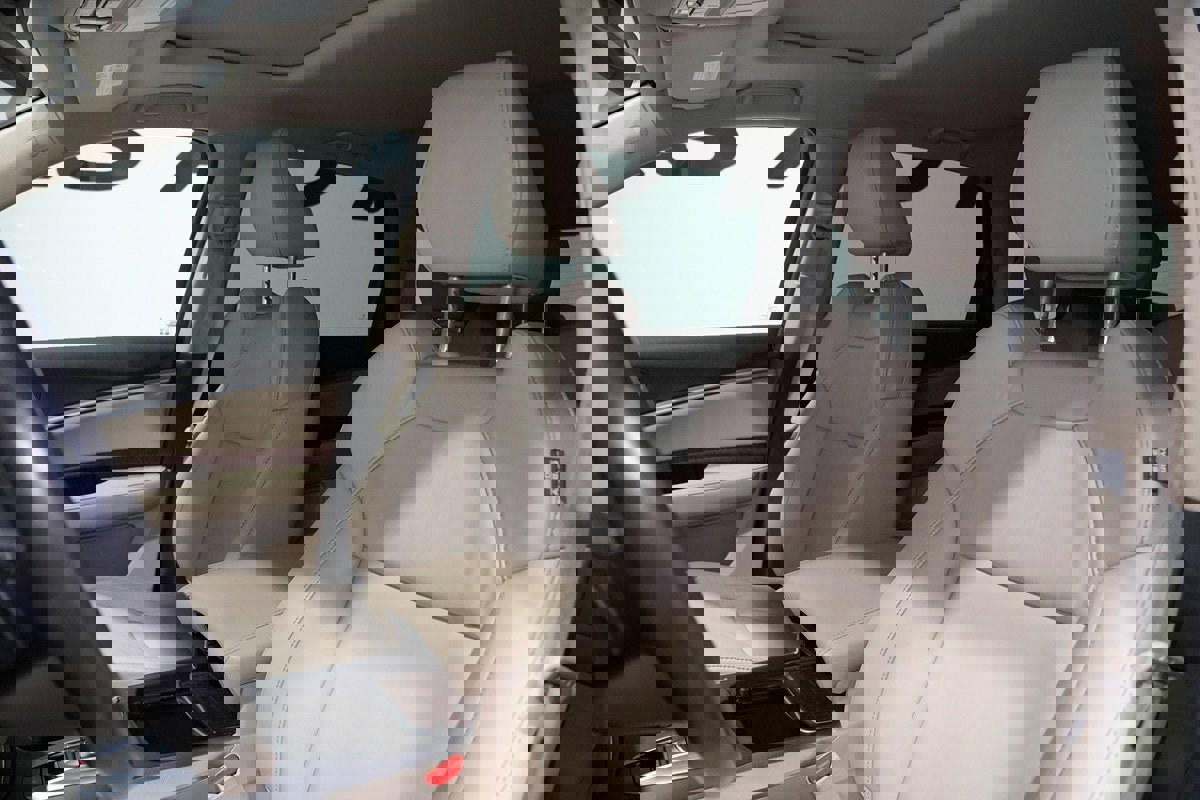 Used 2017 Acura MDX SH-AWD w/ Technology Package image 3