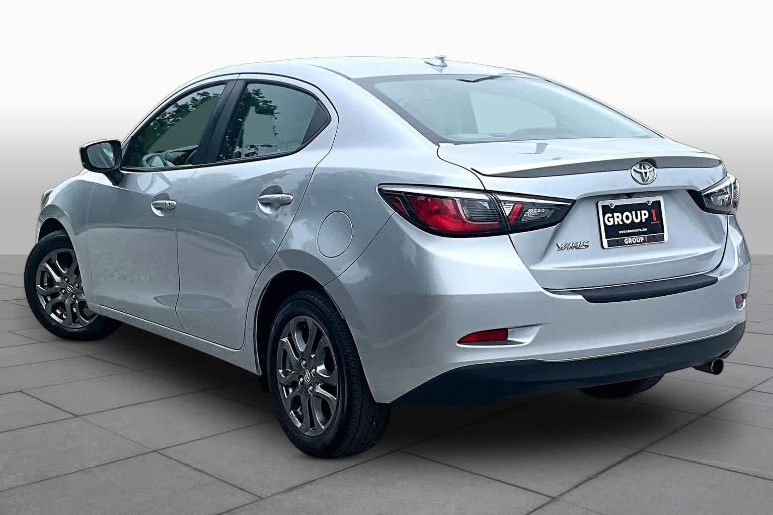 Used 2019 Toyota Yaris LE FWD image 12