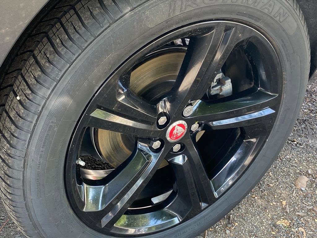 Used 2018 Jaguar F-PACE R-Sport AWD/4WD image 22
