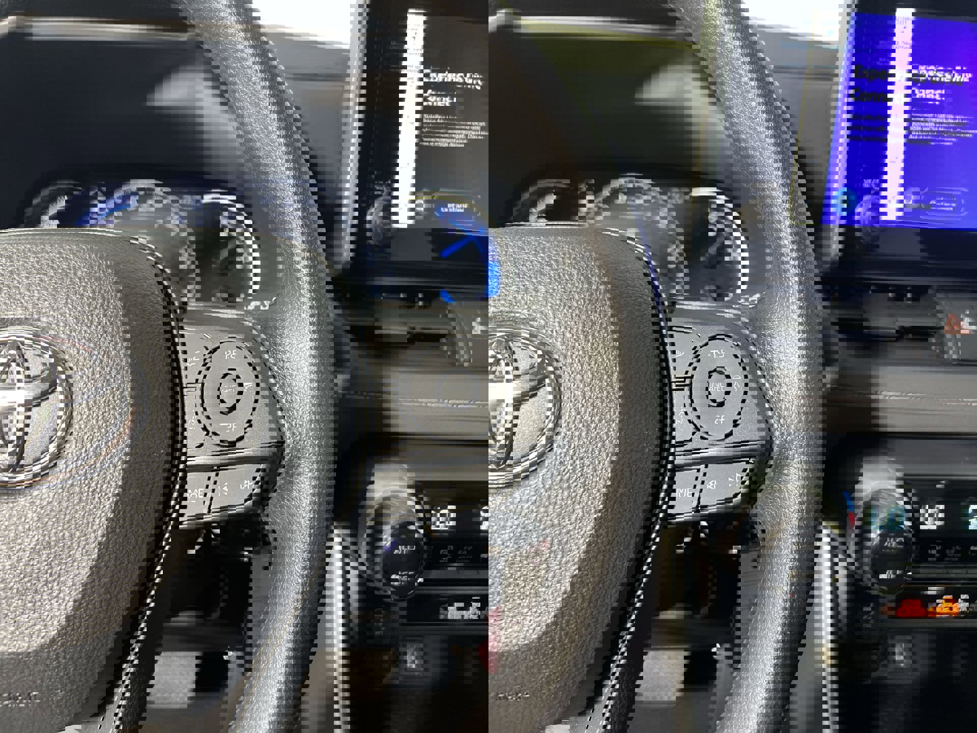 New 2024 Toyota RAV4 LE image 19