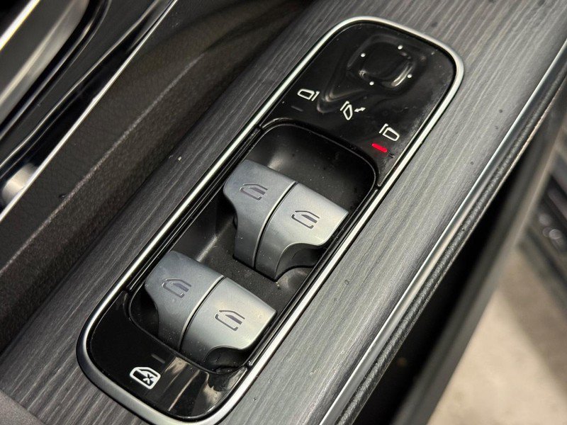 Used 2023 Mercedes-Benz EQS 580 4MATIC SUV image 19