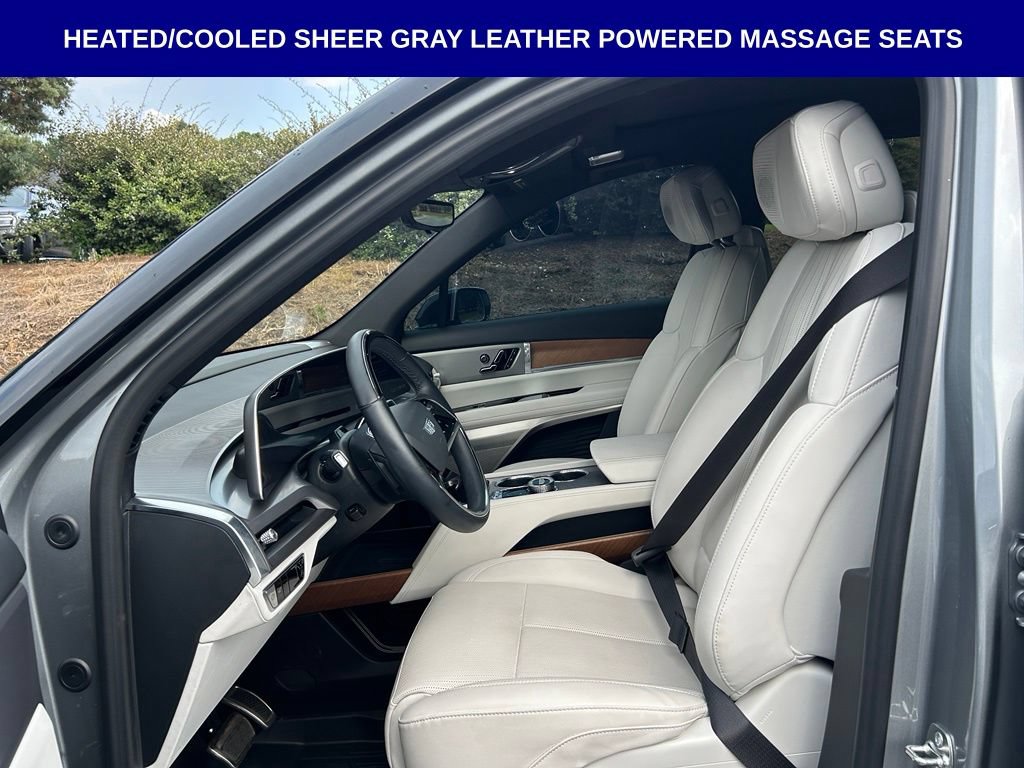 Used 2026 Cadillac Vistiq Sport AWD/4WD image 5