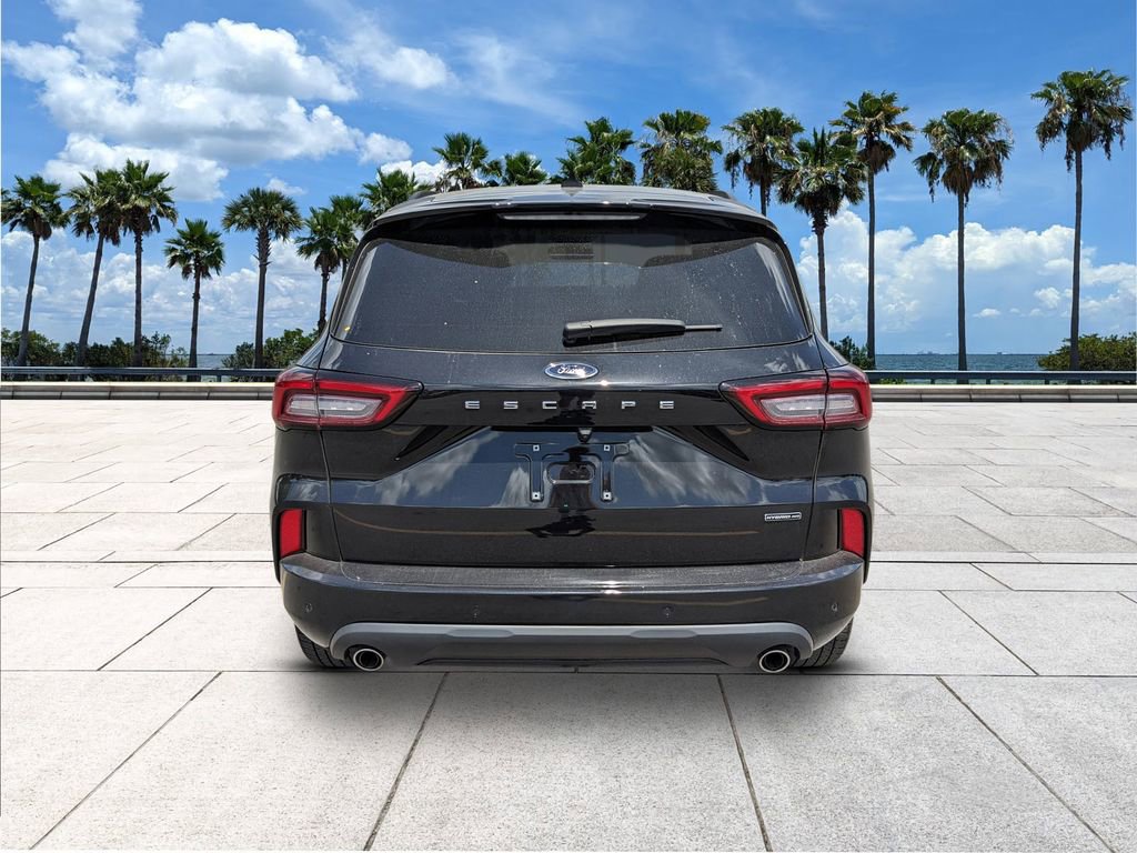 Used 2025 Ford Escape ST-Line Elite image 6