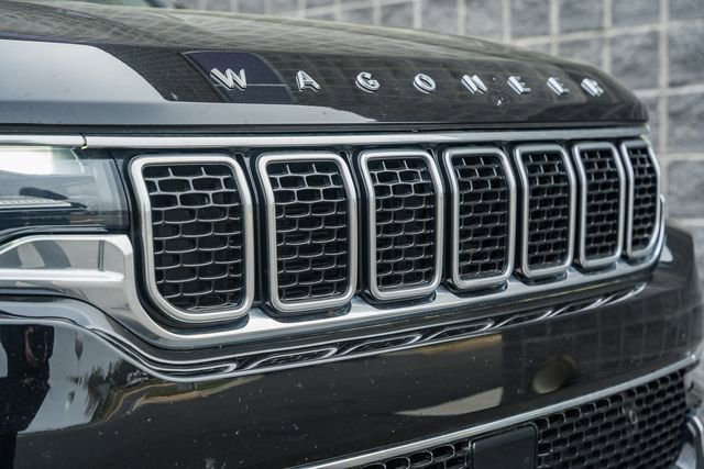 Used 2024 Jeep Wagoneer L Series II image 16