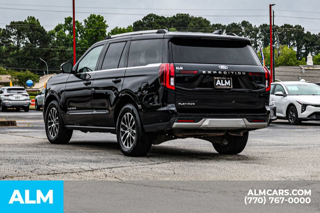 Used 2025 Ford Expedition Platinum AWD/4WD image 6