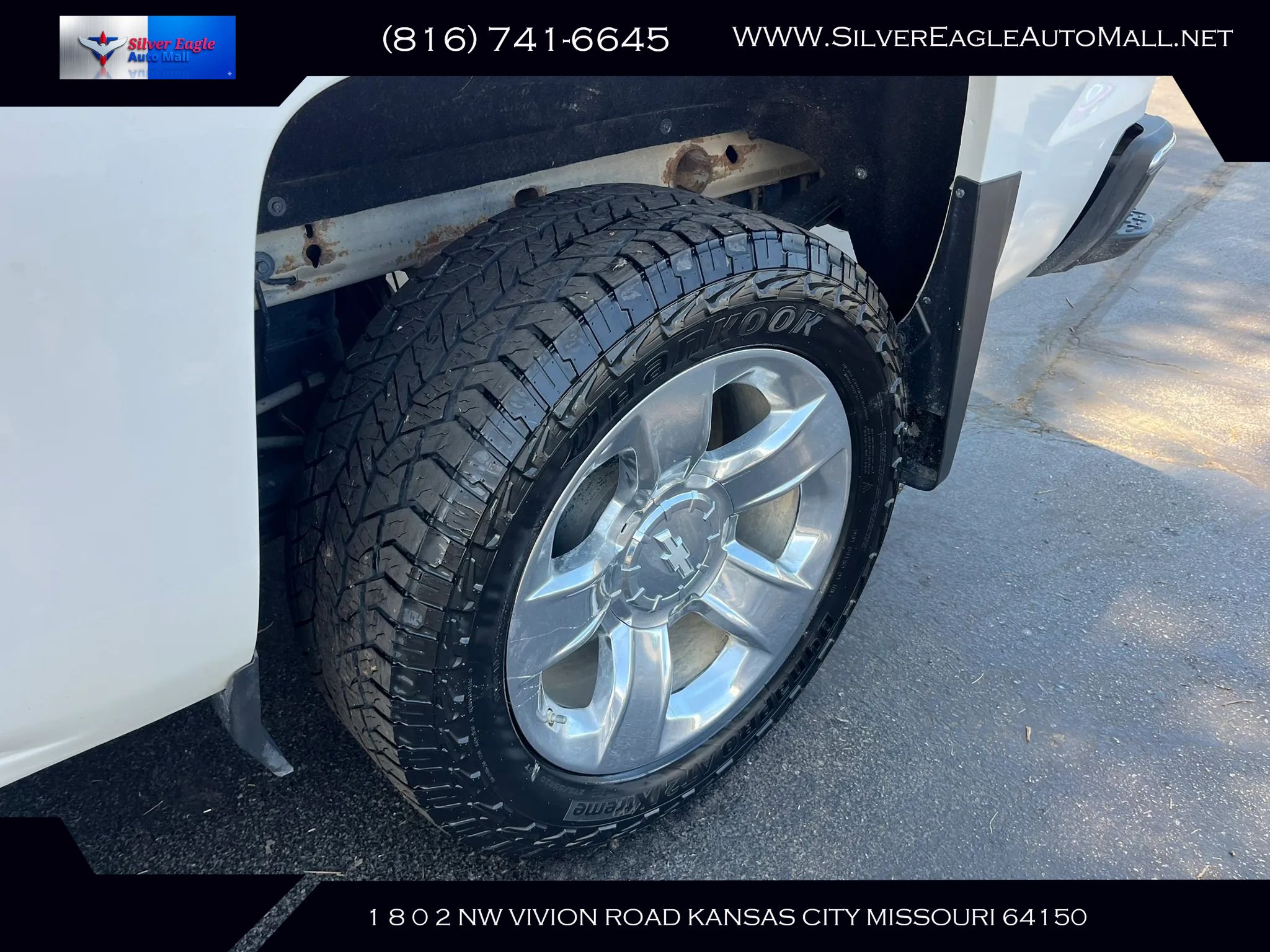 Used 2018 Chevrolet Silverado 1500 LTZ w/ Sport Package AWD/4WD image 13