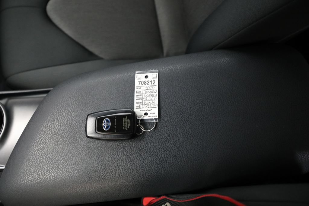 Used 2020 Toyota Camry LE FWD image 20