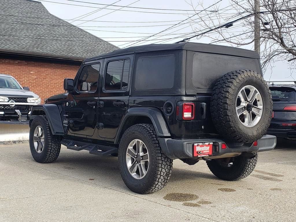 Used 2018 Jeep Wrangler Unlimited Sahara image 2