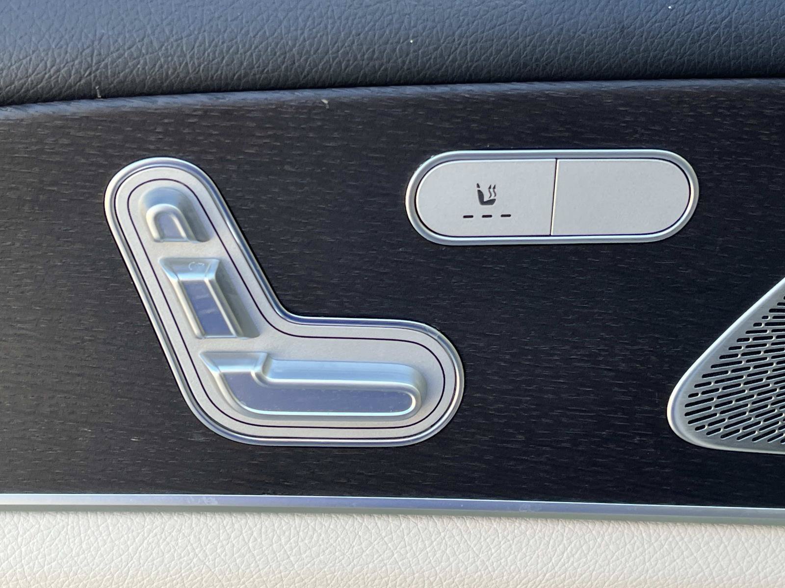 Certified 2023 Mercedes-Benz GLS 450 4MATIC image 22